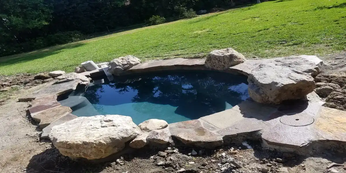 New Natural Rock Spa